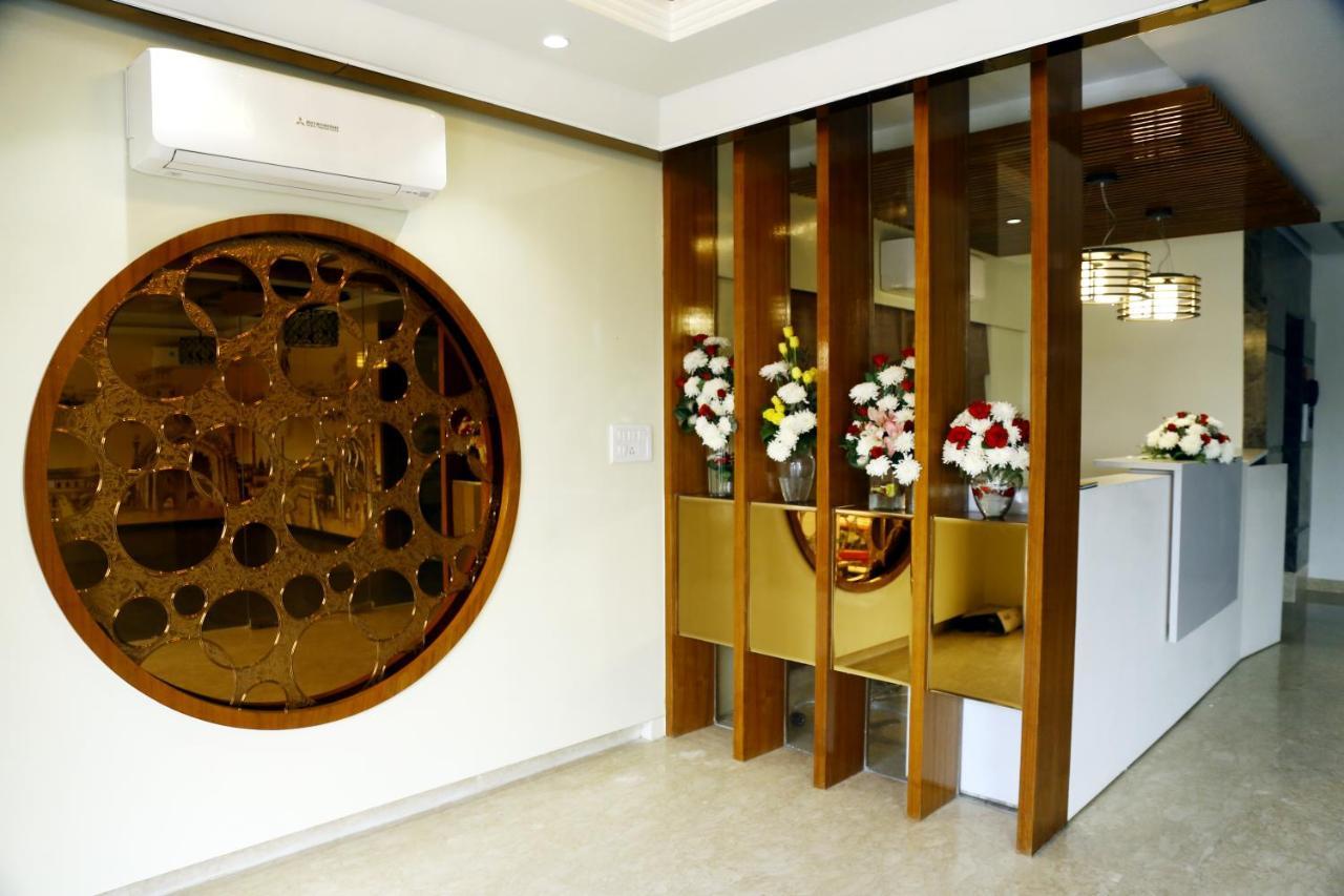 Awadh Inn Noida Kültér fotó