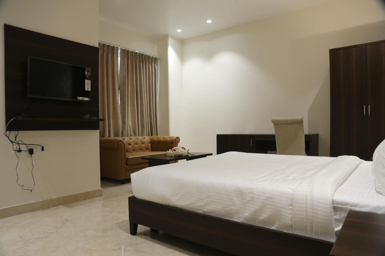 Awadh Inn Noida Kültér fotó